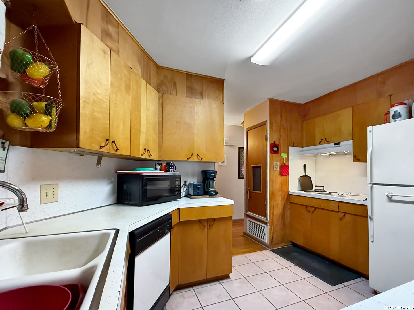 4503 Bikini Drive San Antonio TX 78218