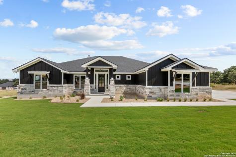 105 Hondo Vista La Vernia TX 78121