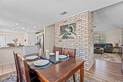 9219 Broxton Drive San Antonio TX 78240