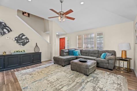 9219 Broxton Drive San Antonio TX 78240