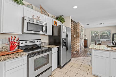 9219 Broxton Drive San Antonio TX 78240