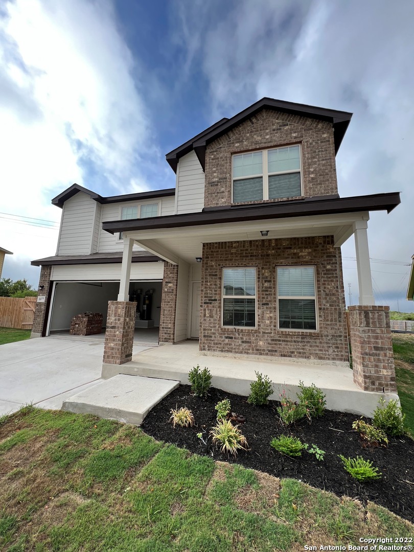 1077 Sixtree Drive New Braunfels TX 78130