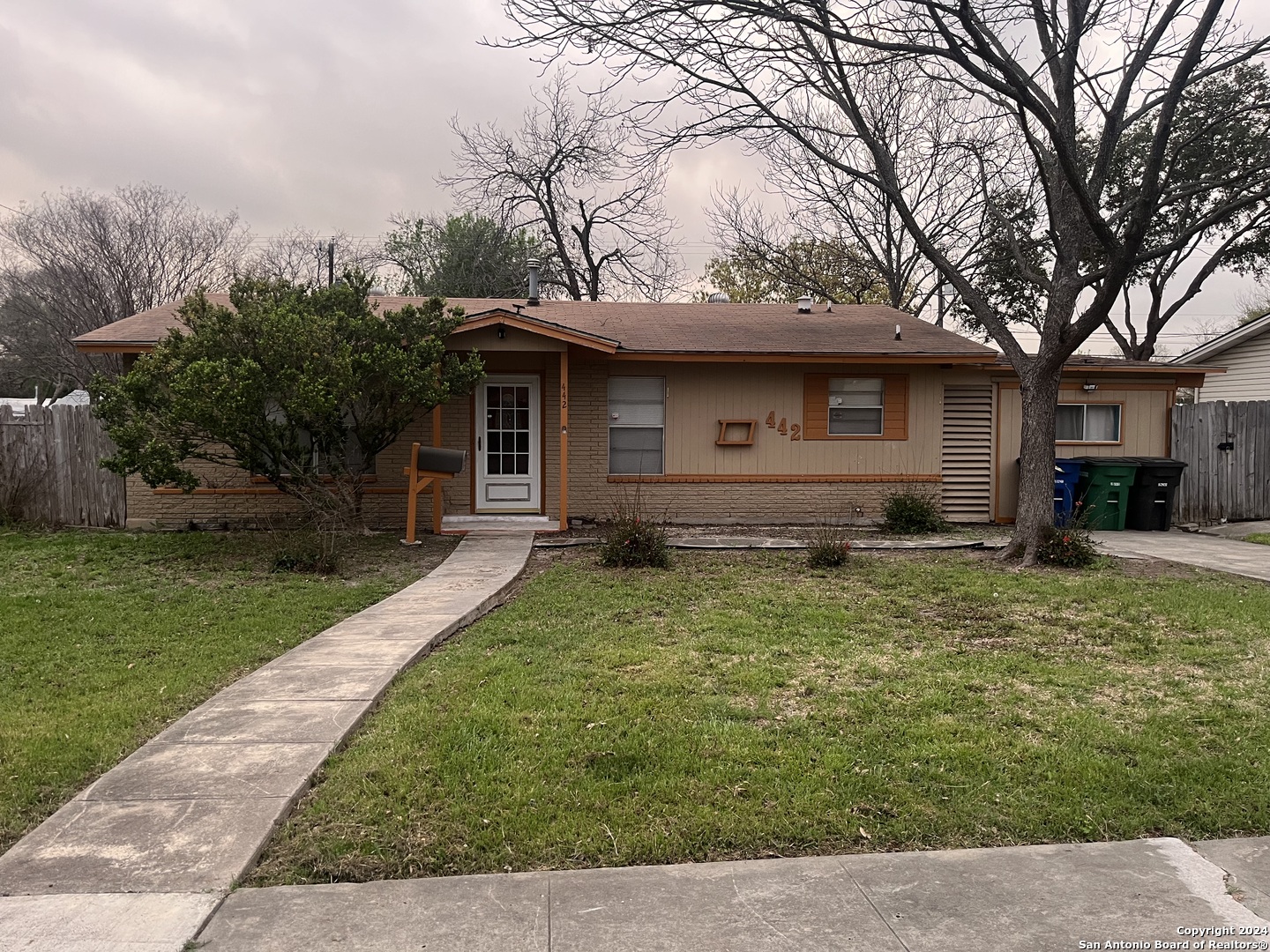 442 Millwood Lane San Antonio TX 78216