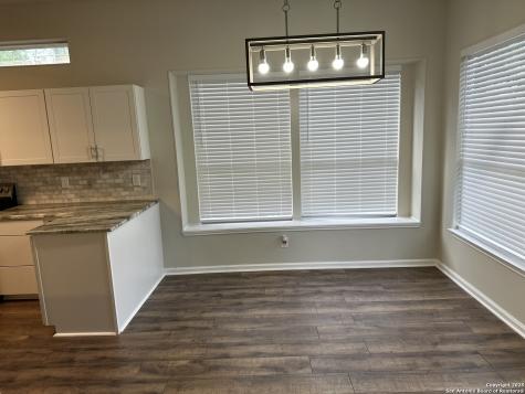 1106 Saxonhill San Antonio TX 78253