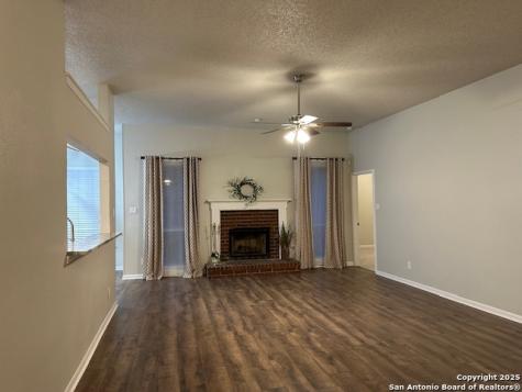 1106 Saxonhill San Antonio TX 78253