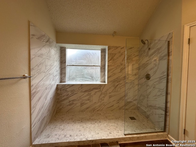 1106 Saxonhill San Antonio TX 78253