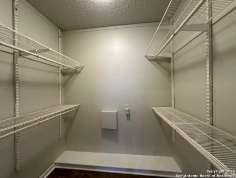 1106 Saxonhill San Antonio TX 78253