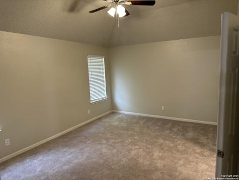 1106 Saxonhill San Antonio TX 78253