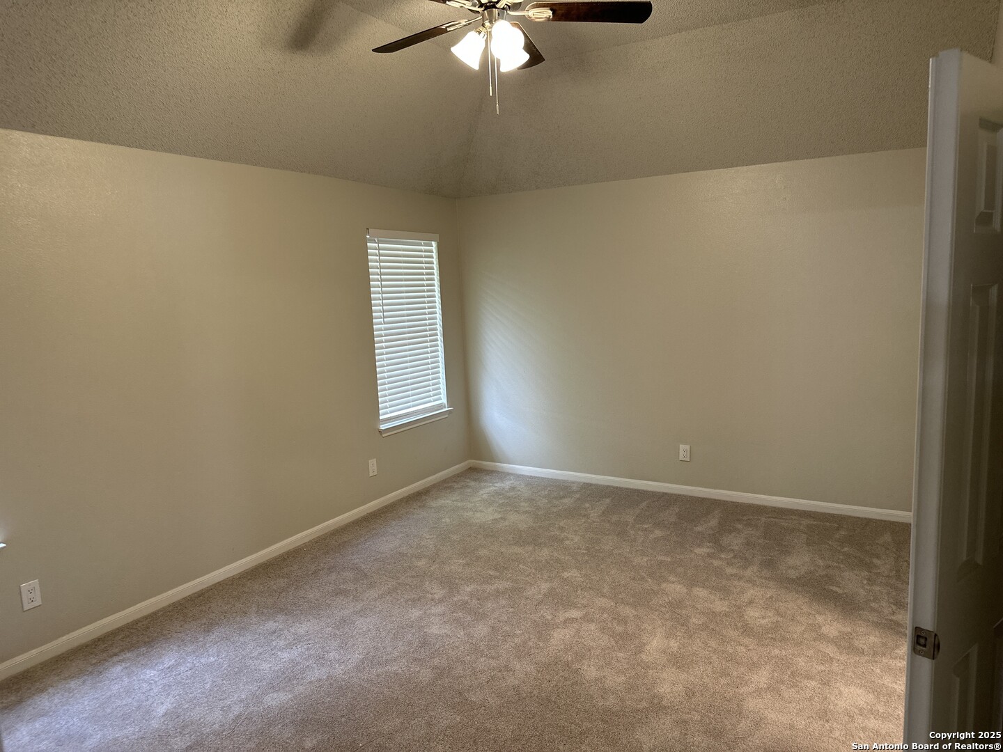 1106 Saxonhill San Antonio TX 78253