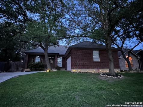 1106 Saxonhill San Antonio TX 78253