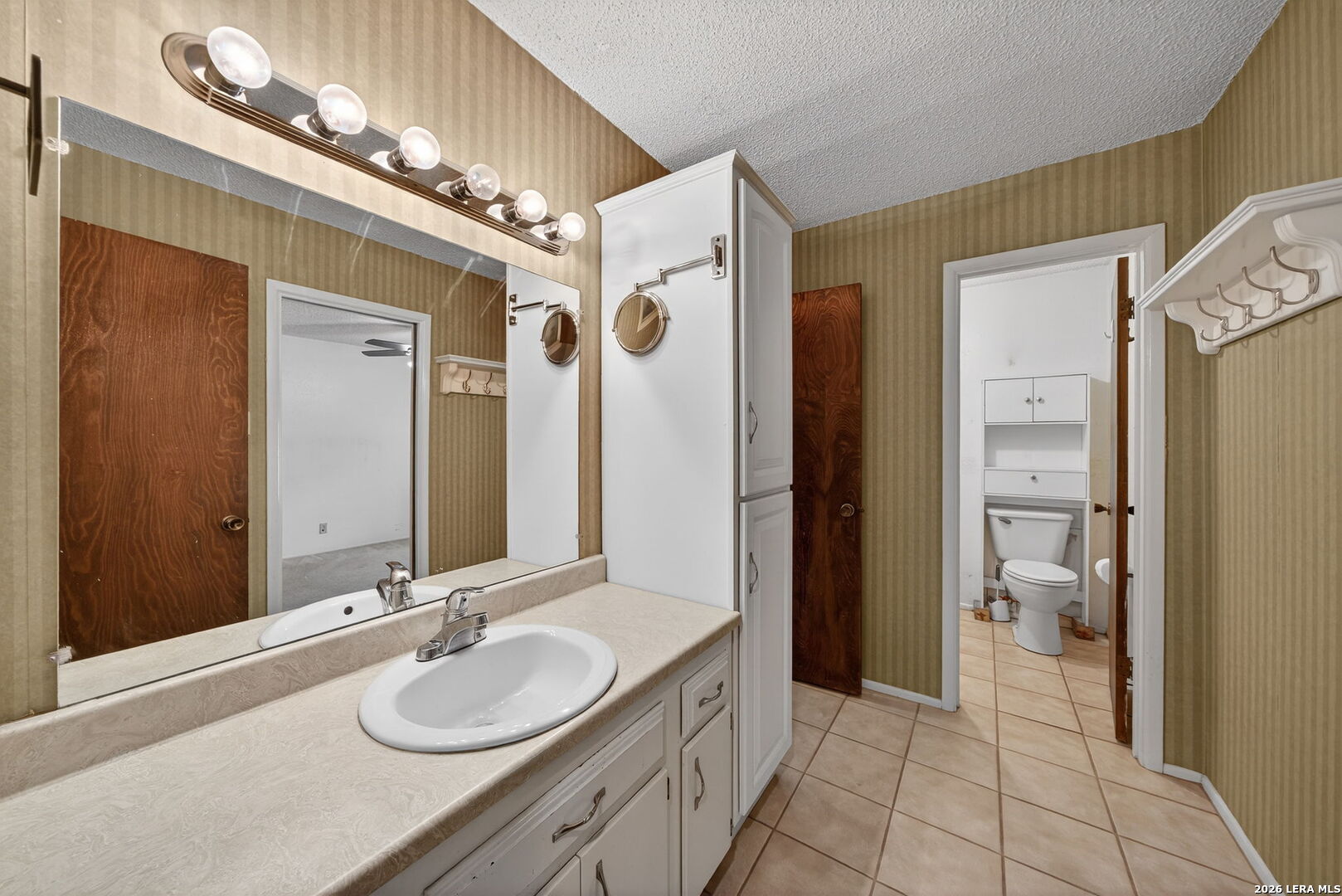 100 Crestline Pleasanton TX 78064