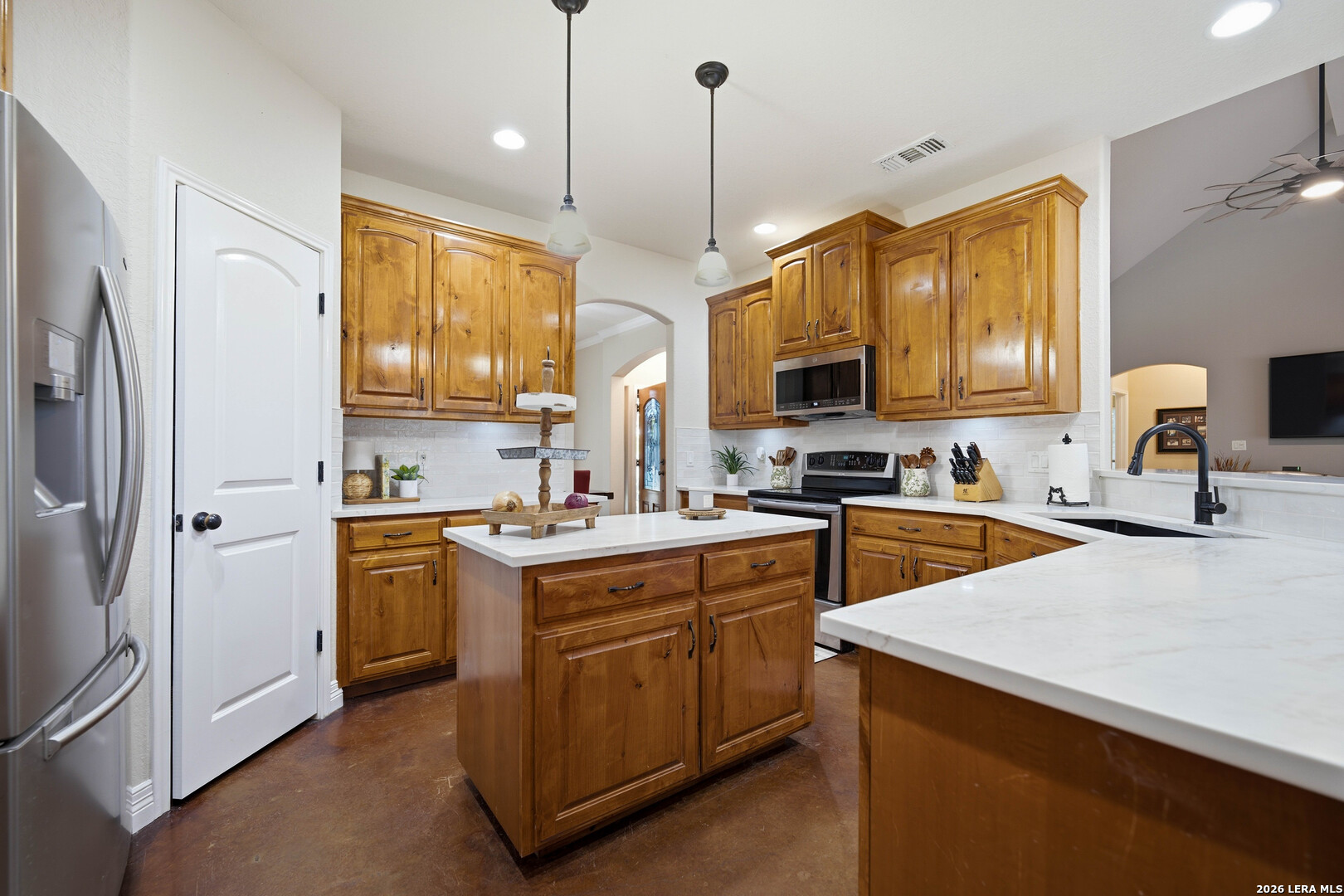 1413 Country Hills Drive La Vernia TX 78121
