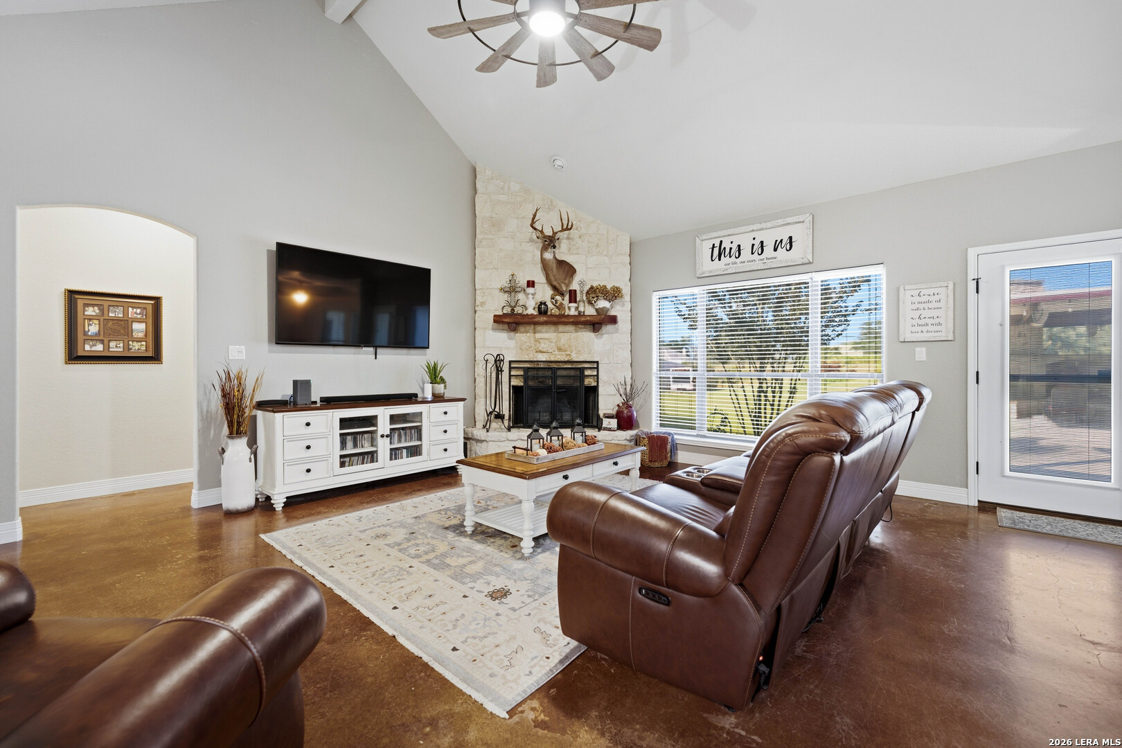 1413 Country Hills Drive La Vernia TX 78121