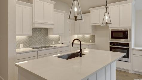 173 Mountain Oak Castroville TX 78009