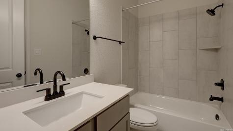 173 Mountain Oak Castroville TX 78009
