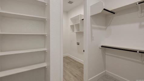 173 Mountain Oak Castroville TX 78009