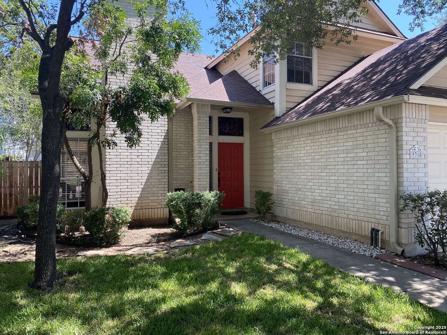 9318 Andersonville Lane San Antonio TX 78240