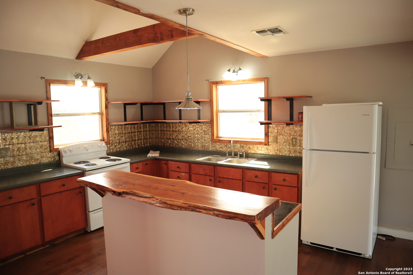 14919 Tx-16 N Medina TX 78055