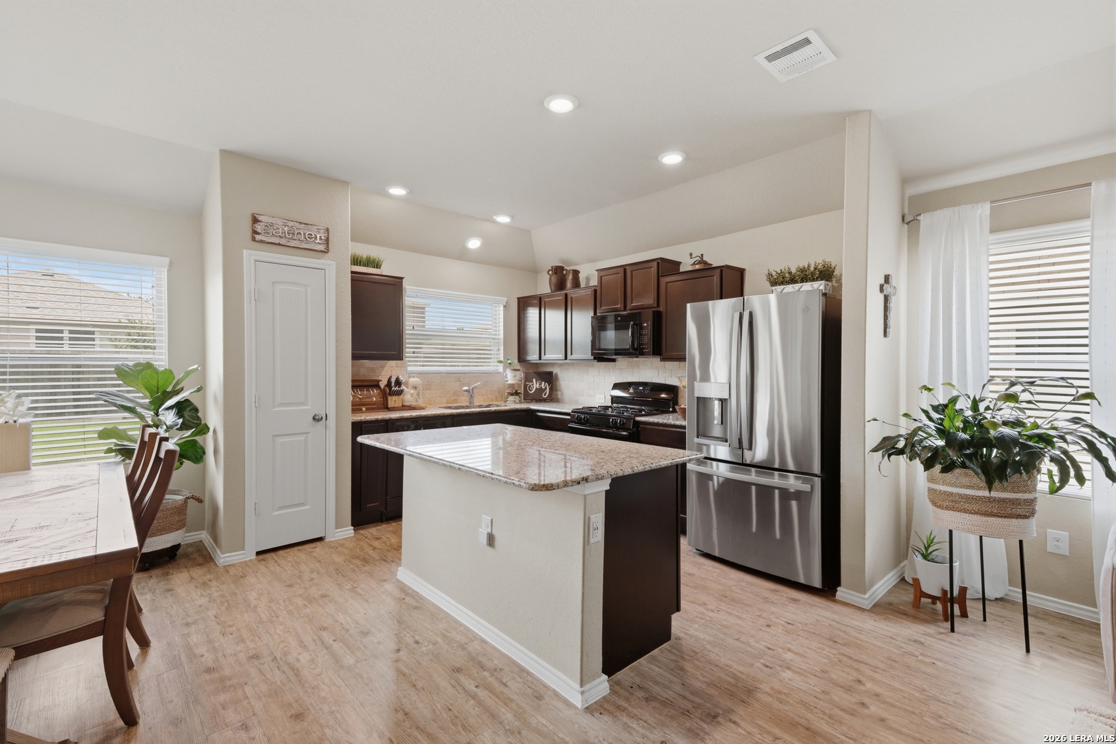 5215 Honeyflower Bulverde TX 78163