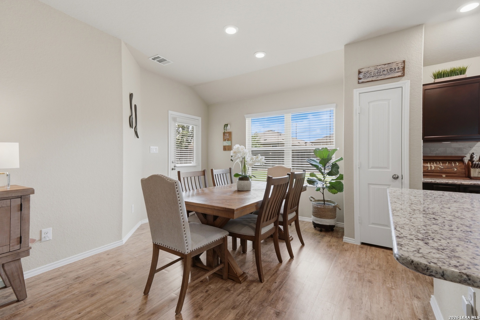 5215 Honeyflower Bulverde TX 78163