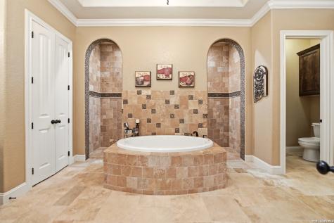 324 Heavens Way San Antonio TX 78260