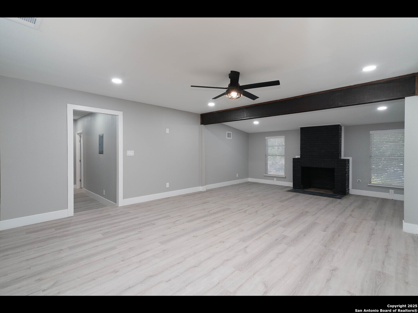 8619 Oak Ledge San Antonio TX 78217