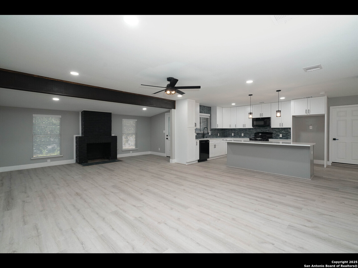 8619 Oak Ledge San Antonio TX 78217