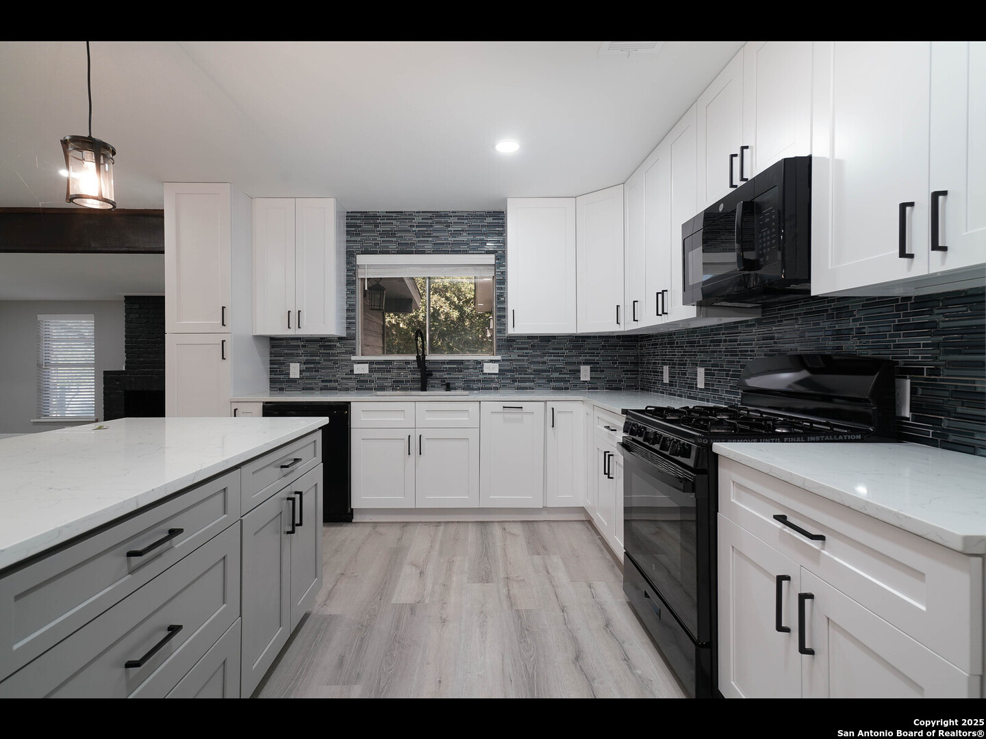 8619 Oak Ledge San Antonio TX 78217