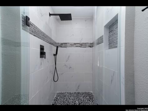 8619 Oak Ledge San Antonio TX 78217