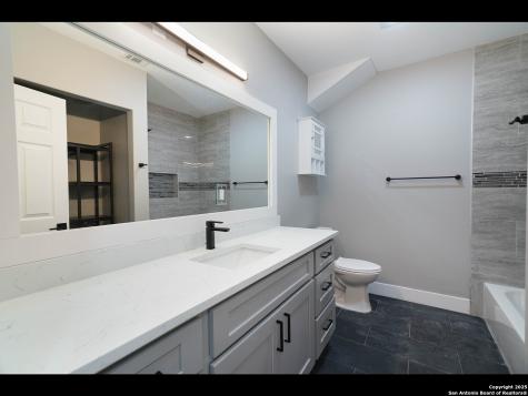 8619 Oak Ledge San Antonio TX 78217