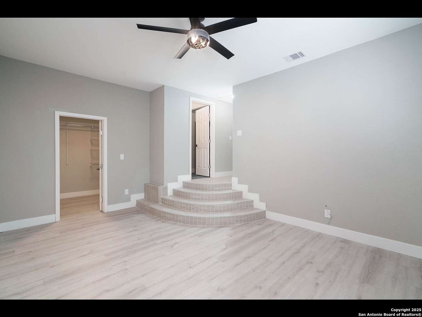 8619 Oak Ledge San Antonio TX 78217