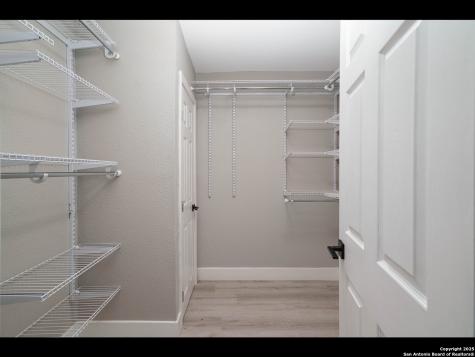 8619 Oak Ledge San Antonio TX 78217