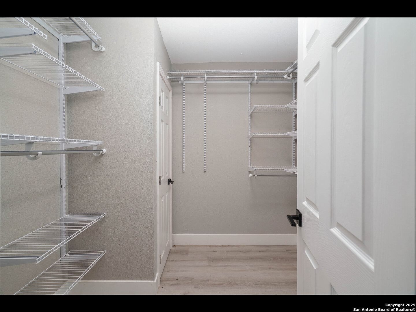8619 Oak Ledge San Antonio TX 78217