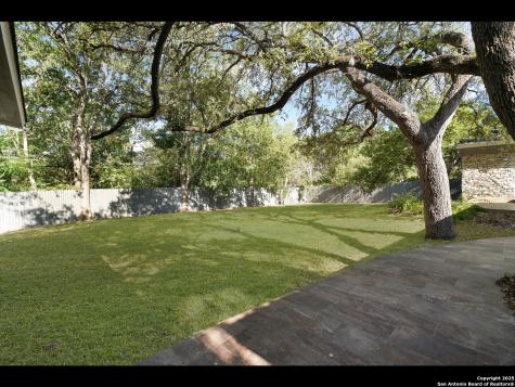 8619 Oak Ledge San Antonio TX 78217