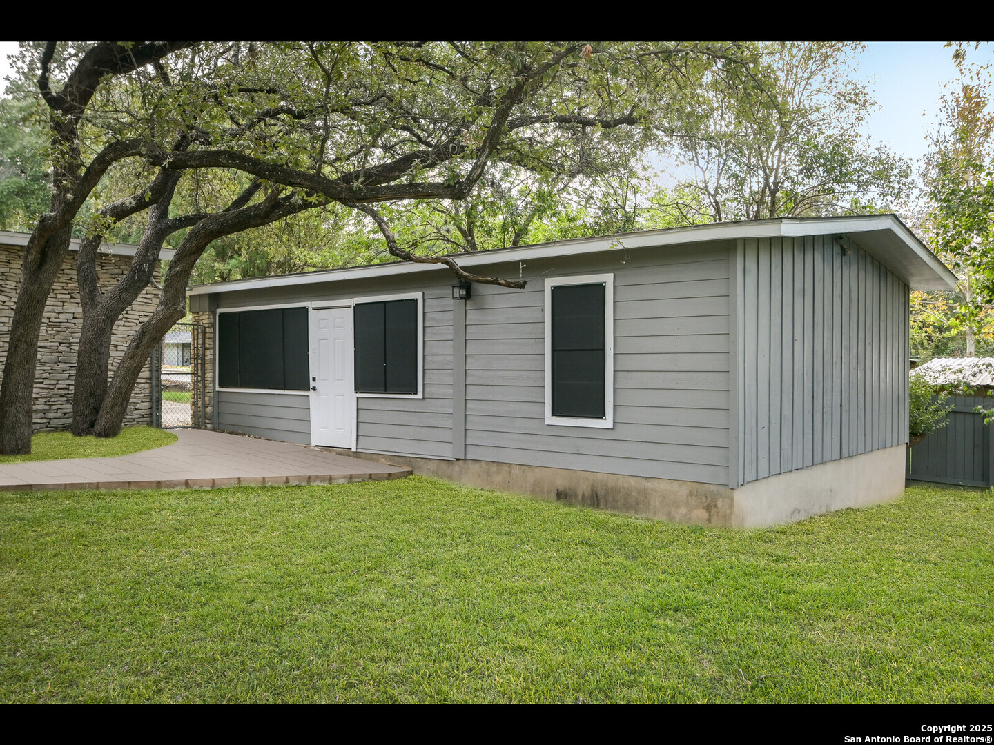 8619 Oak Ledge San Antonio TX 78217