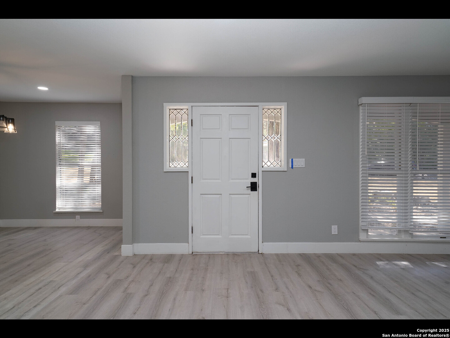 8619 Oak Ledge San Antonio TX 78217