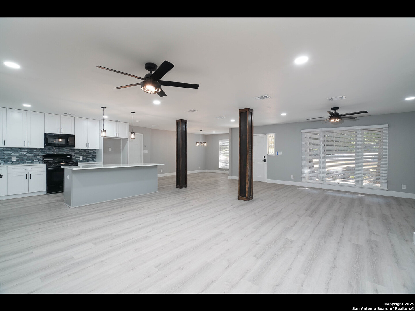 8619 Oak Ledge San Antonio TX 78217