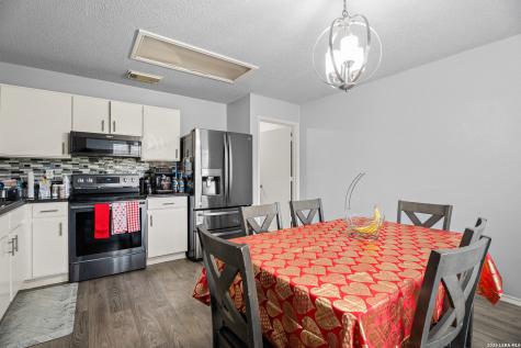 10124 Sunset Place San Antonio TX 78245