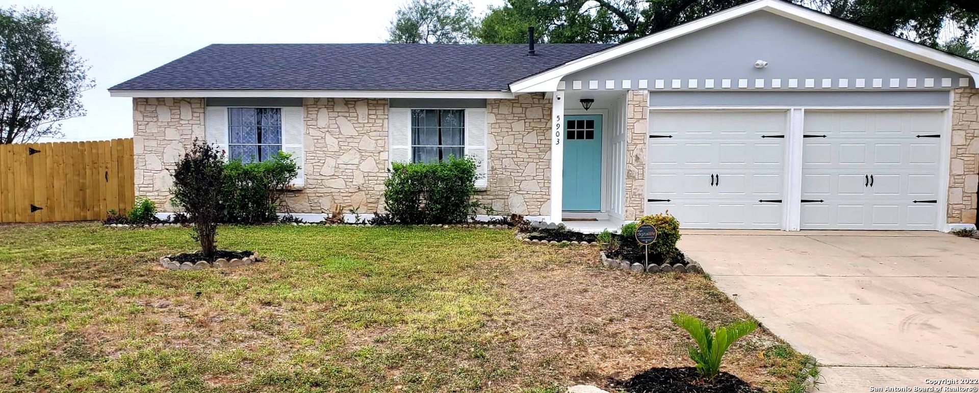 5903 Cliff Rock Drive San Antonio TX 78250
