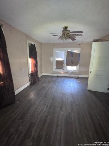 910 Green San Antonio TX 78225