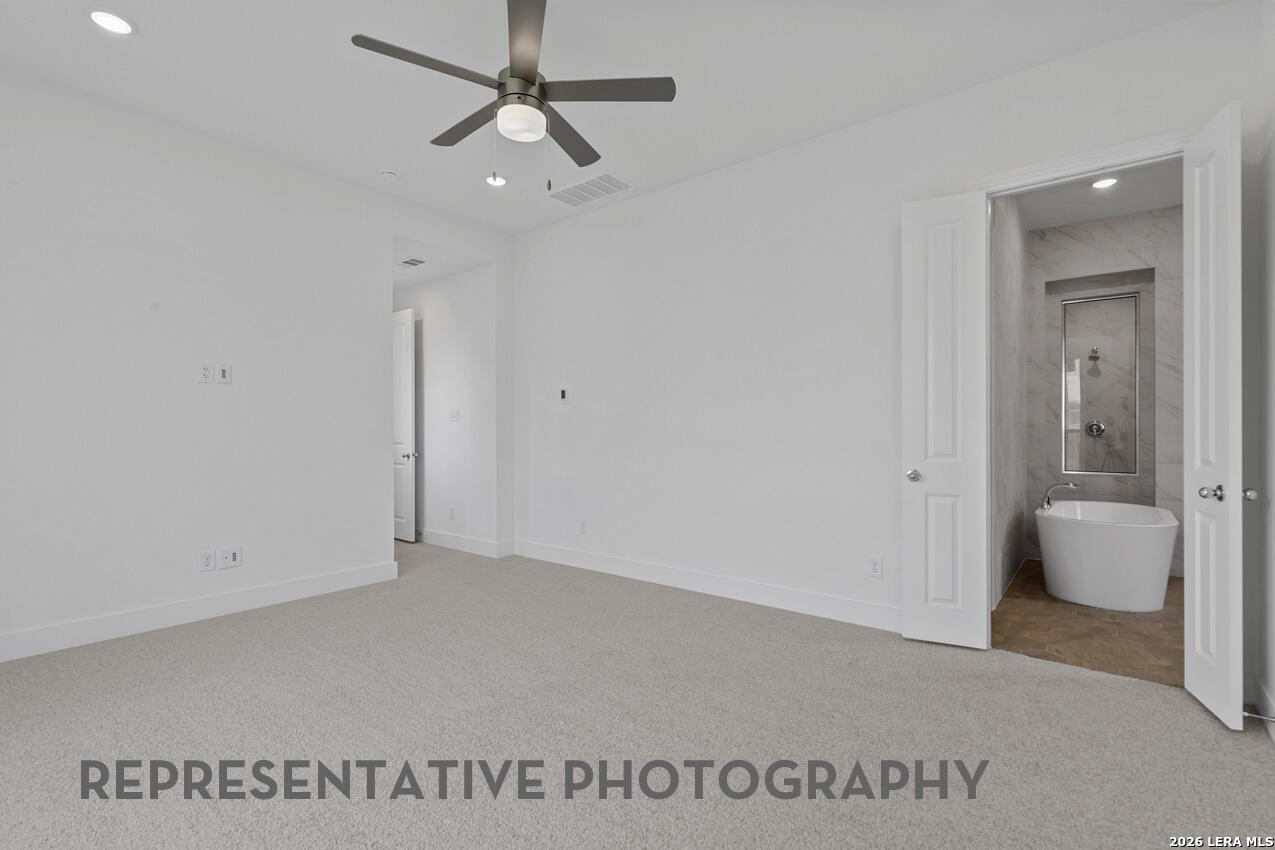 6999 Hallie Hunt Schertz TX 78154
