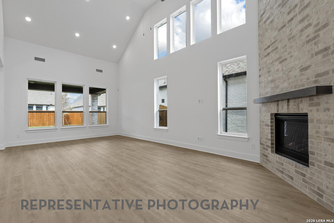 6999 Hallie Hunt Schertz TX 78154