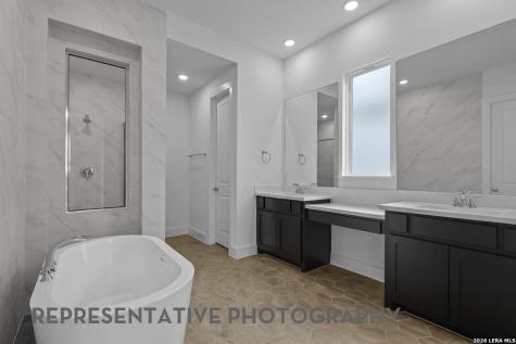 6999 Hallie Hunt Schertz TX 78154