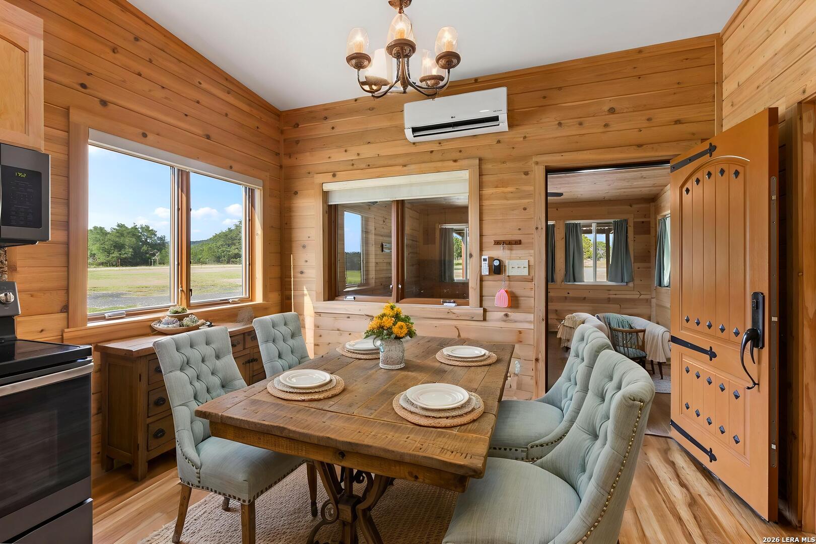 1892 N Thunder Creek Road Utopia TX 78884
