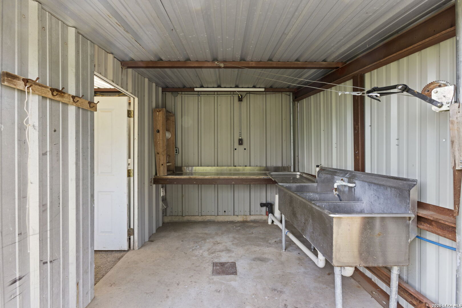 1892 N Thunder Creek Road Utopia TX 78884