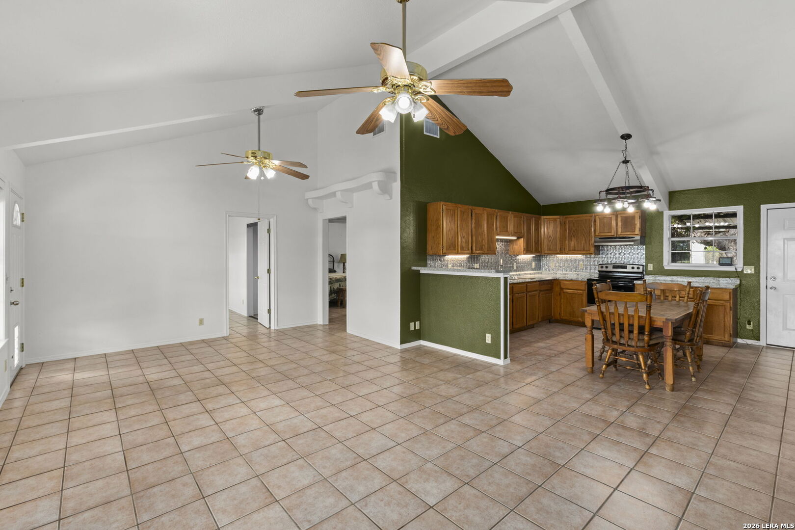 1892 N Thunder Creek Road Utopia TX 78884