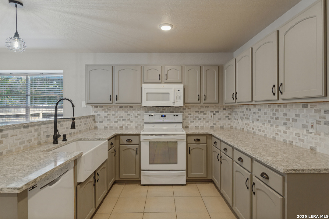 11310 Mentmore Helotes TX 78023