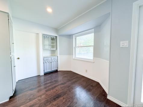 10402 Redlawn San Antonio TX 78230
