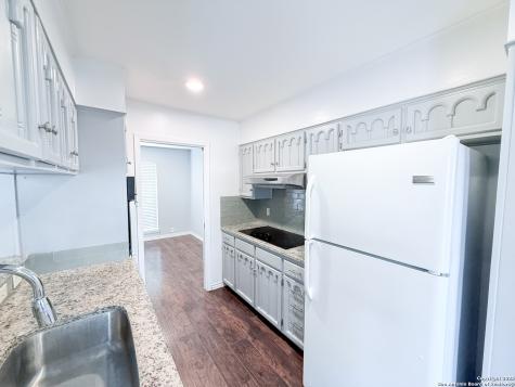 10402 Redlawn San Antonio TX 78230