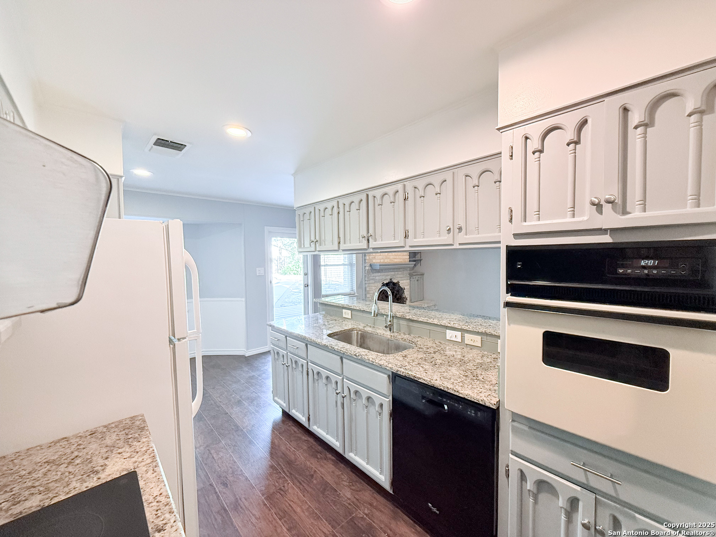 10402 Redlawn San Antonio TX 78230